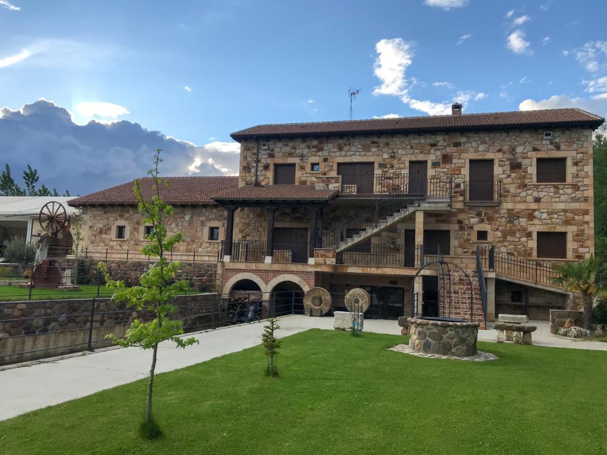 Apartamentos La Fabrica Villaluenga de la Vega Luaran gambar