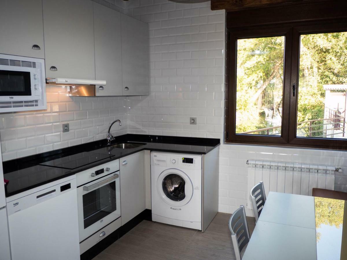 Apartamentos La Fabrica Villaluenga de la Vega Luaran gambar