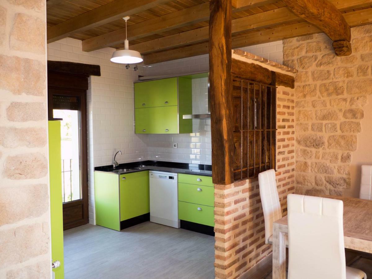 Apartamentos La Fabrica Villaluenga de la Vega Luaran gambar