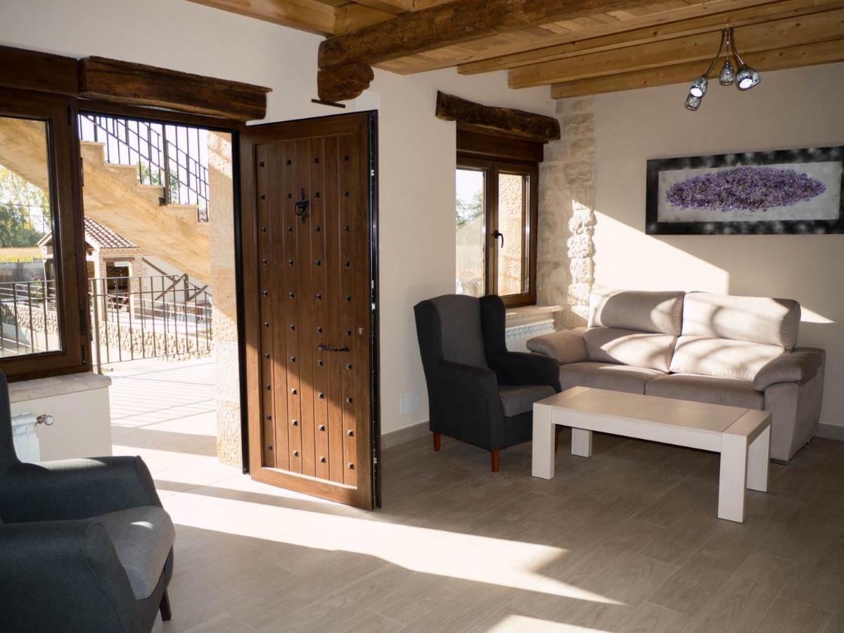 Apartamentos La Fabrica Villaluenga de la Vega Luaran gambar