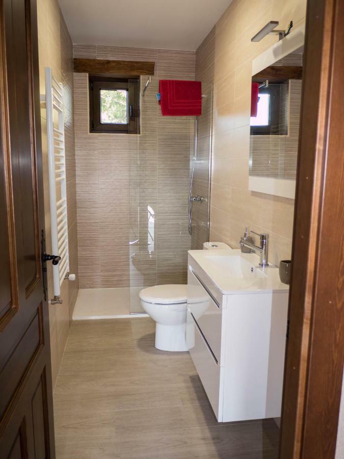 Apartamentos La Fabrica Villaluenga de la Vega Luaran gambar