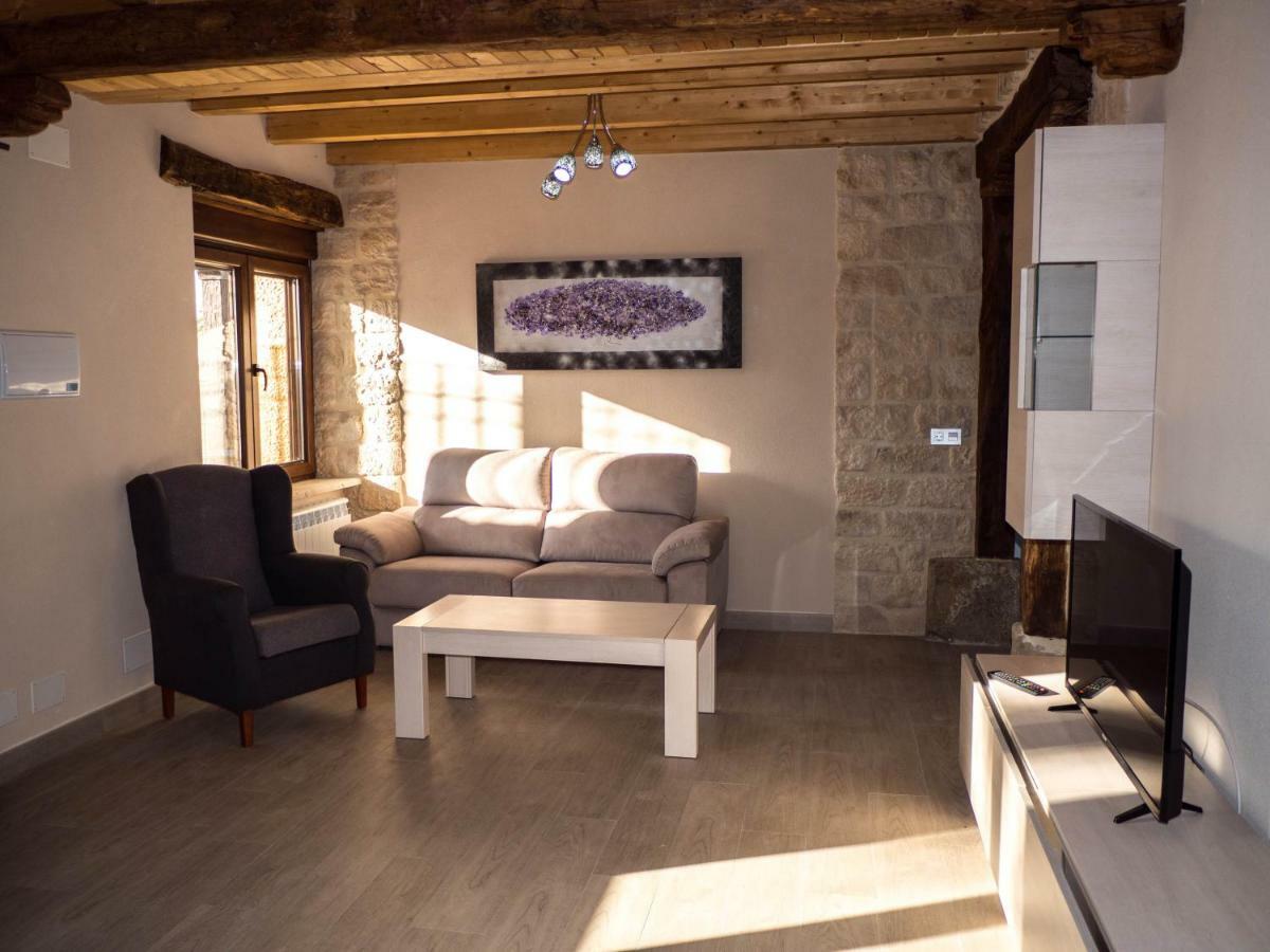Apartamentos La Fabrica Villaluenga de la Vega Luaran gambar