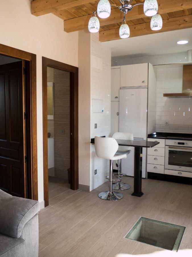 Apartamentos La Fabrica Villaluenga de la Vega Luaran gambar