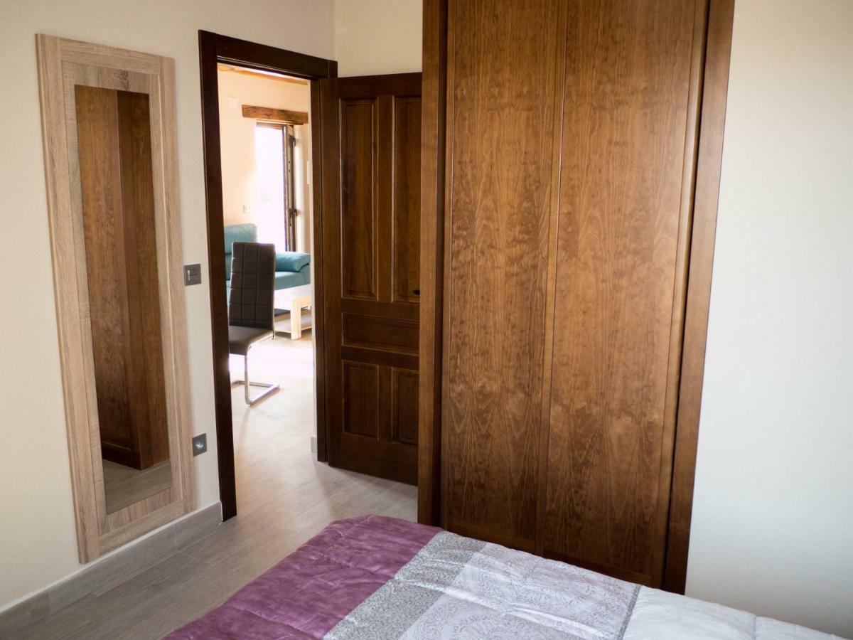 Apartamentos La Fabrica Villaluenga de la Vega Luaran gambar